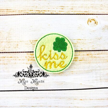 Kiss Me Clover feltie design ITH embroidery design file
