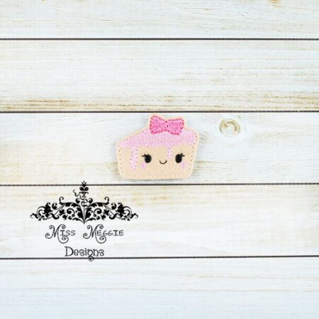 Kawaii Strawberry Cake Pie feltie design ITH embroidery design