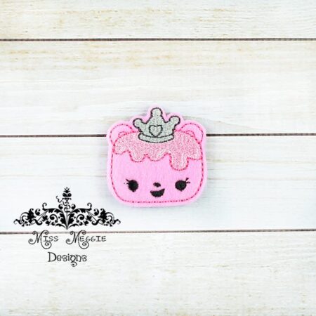 Bear Princess feltie design ITH embroidery design file