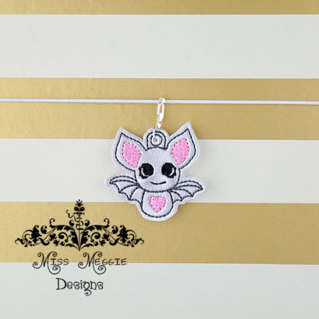 Love Bat heart Feltie Charm ITH Embroidery design file