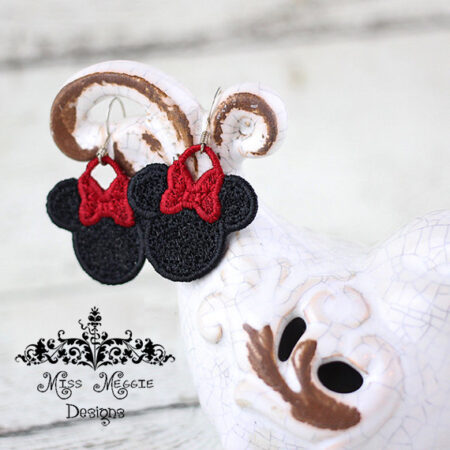 FSL Free Standing Lace Girl mouse w/ bow ITH Embroidery earring